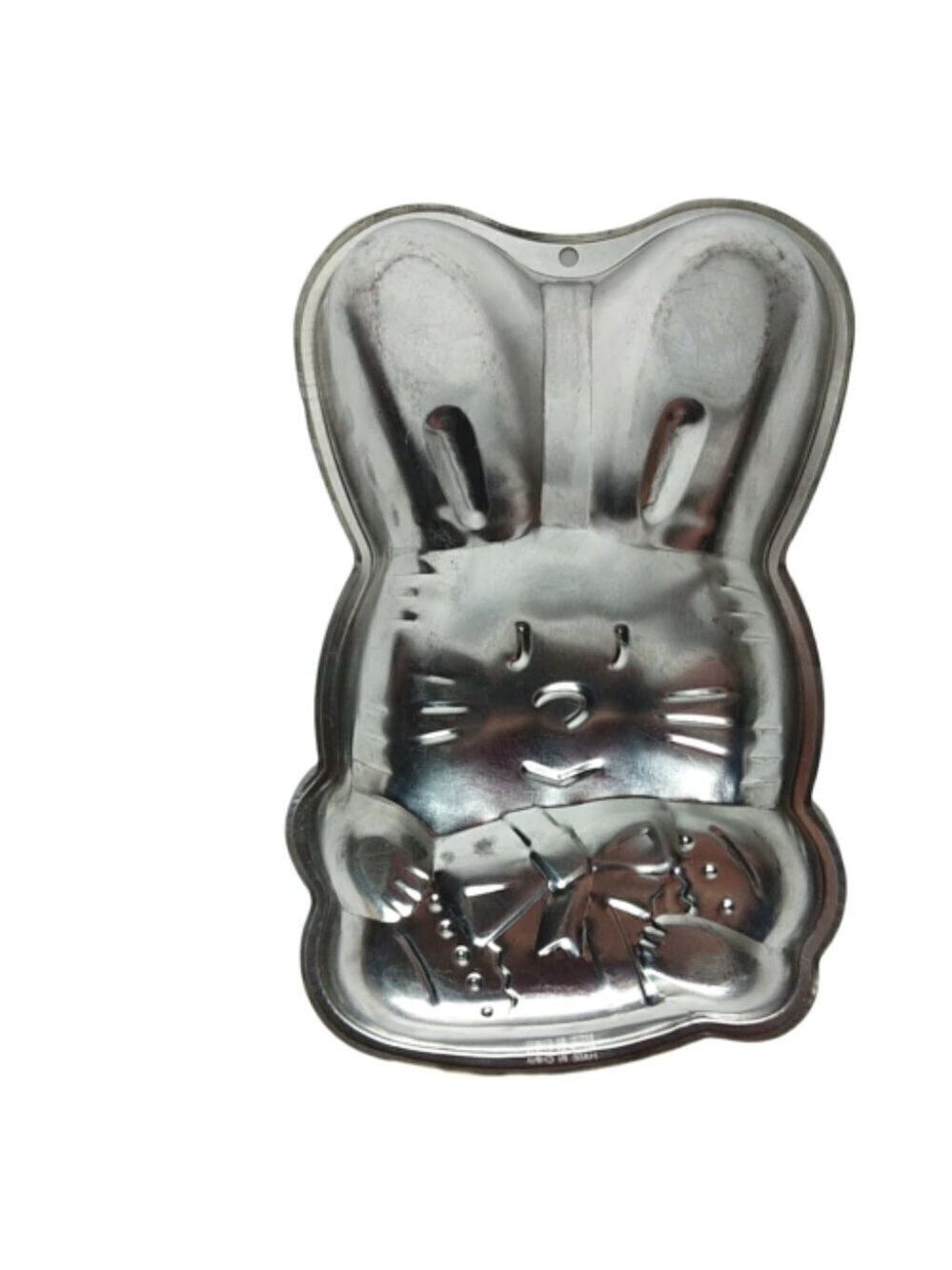 Vintage Midwestern Home Easter Bunny Rabbit Cake Pan